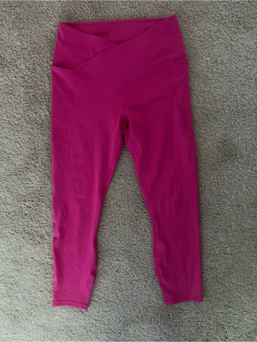 Like new womens medium Fabletics leggings